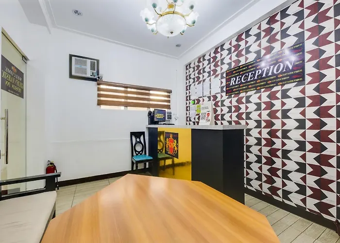 Hotel Oyo 895 Golden Majestic 2*
