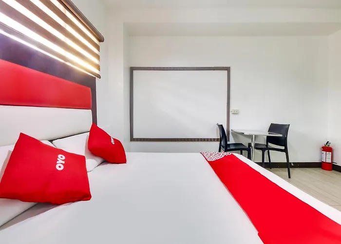Hotel Oyo 895 Golden Majestic